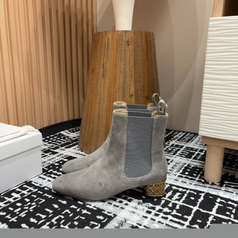 ch**an D*or boots